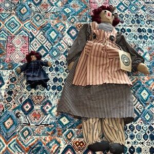 Raggedy Ann Boyd’s Bears brand 2 rag dolls